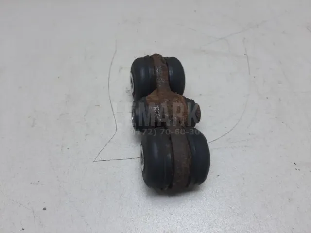 Кронштейн реактивной тяги для  BMW X1 F48 2014-2022