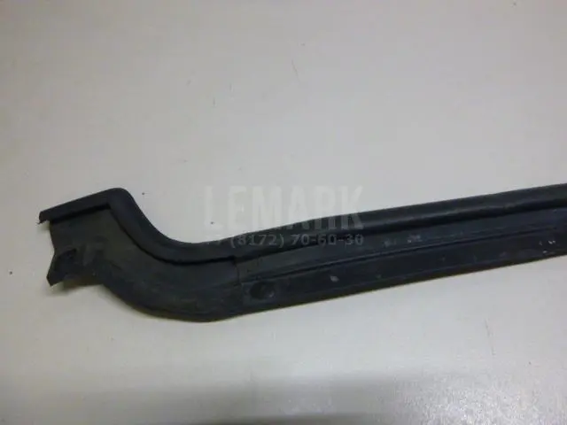 Уплотнитель капота для  Ford EcoSport 2012-2023