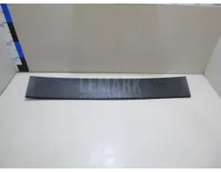 Обшивка двери багажника