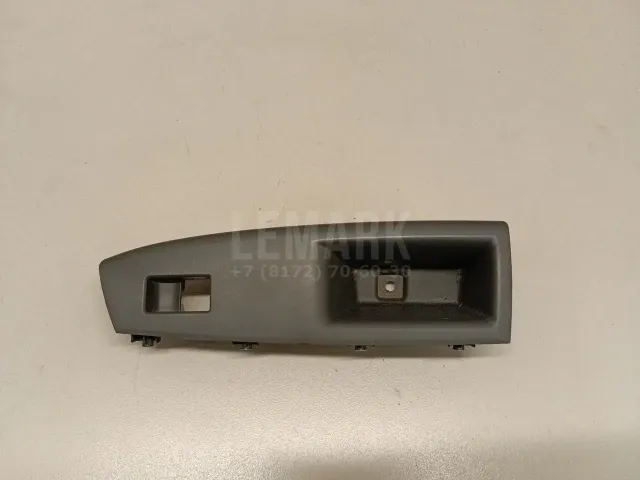 Накладка блока управления стеклоподъемниками для  BMW X1 E84 2009-2015