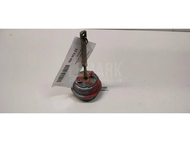 Клапан вакуумный