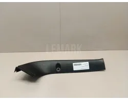 Обшивка двери багажника
