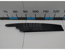 Накладка двери передней левой