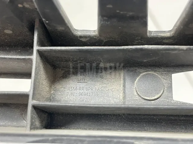 Направляющая заднего бампера для  Exeed RX / Yaoguang (T22) 2023