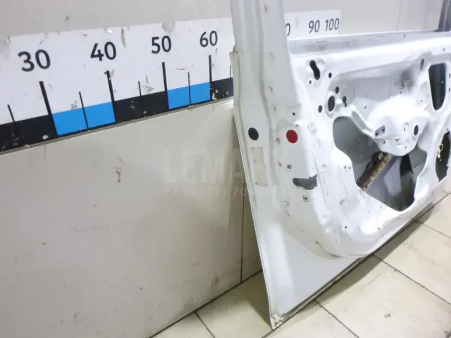 Дверь передняя левая
