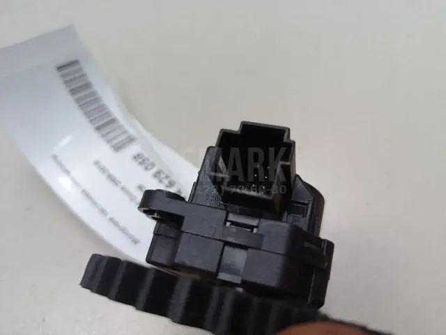 Моторчик заслонки отопителя для  GM
