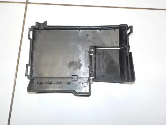 Крышка блока предохранителей для  Ford Fiesta 1989-1995