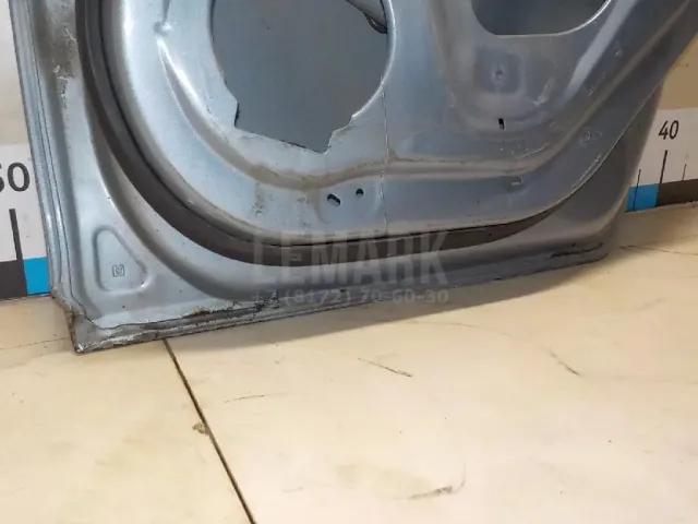 Дверь задняя правая