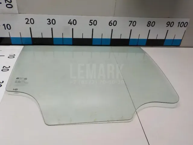 Стекло двери задней правой