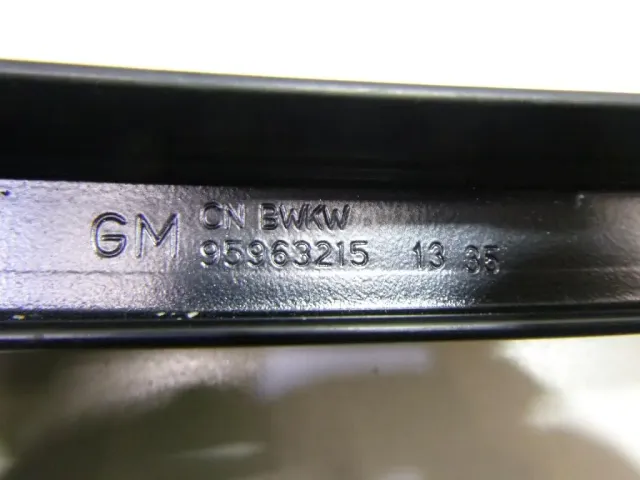 Накладка двери передней левой для  BMW 6-serie E63 2004-2009