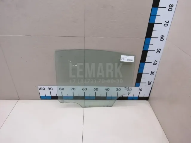 Стекло двери задней левой