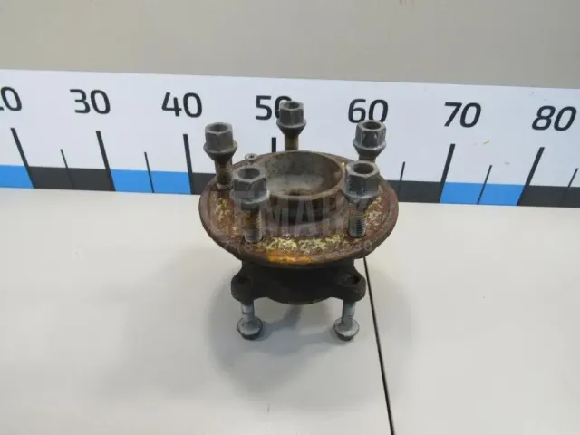 Ступица задняя для  Cadillac