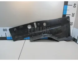 Пыльник двигателя нижний правый