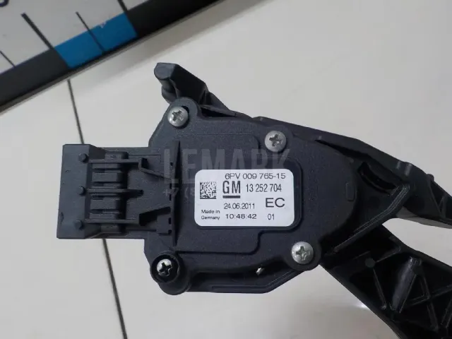 Педаль газа для  BMW X3 F25 2010-2017