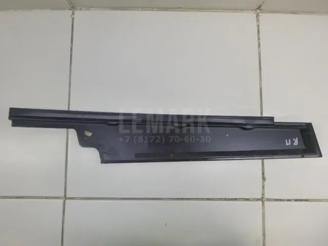 Накладка двери передней правой для  Honda Accord VII 2003-2008