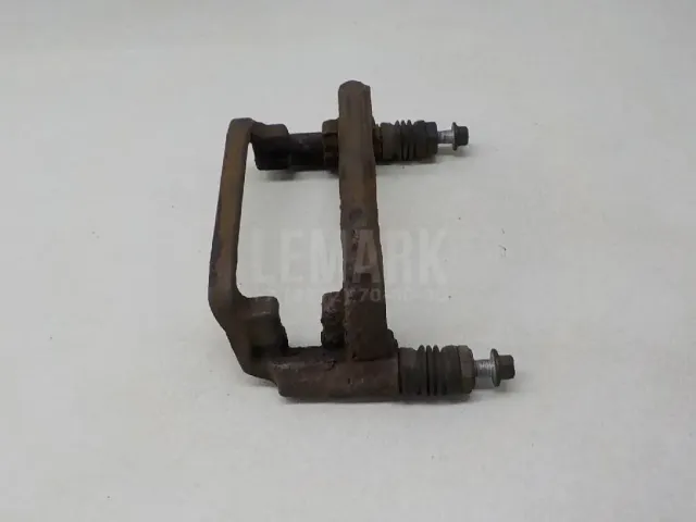 Скоба суппорта заднего правого для  Fiat Ritmo I 1978-1989