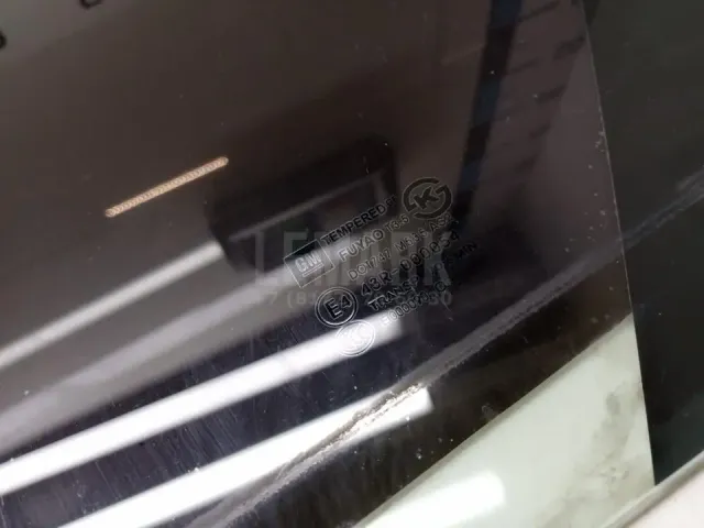 Стекло двери задней левой (форточка) для  BMW X3 F25 2010-2017