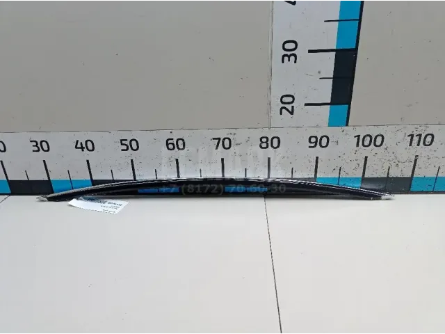 Молдинг капота
