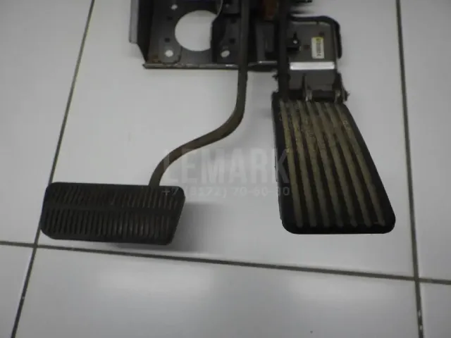 Блок педалей для  BMW 5-serie E28 1981-1988