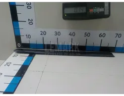Молдинг задней левой двери