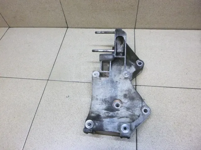 Кронштейн кондиционера для  BMW 2-serie F22/F23/F87 2013-2020
