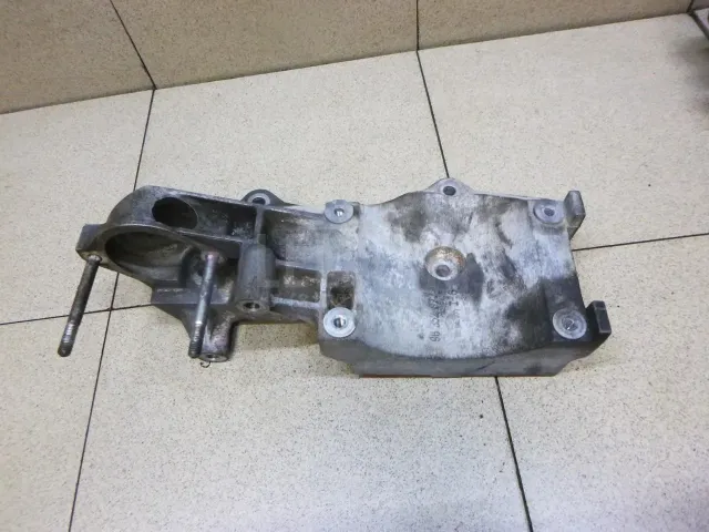 Кронштейн кондиционера для  BMW 2-serie F22/F23/F87 2013-2020