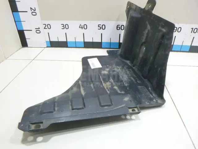 Пыльник двигателя боковой левый для  BMW 3-serie F30/F31/F80 2011-2020