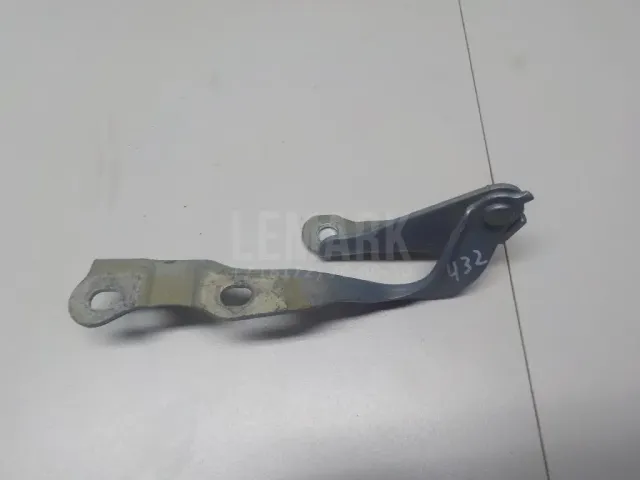 Петля капота правая для  Alfa Romeo Giulietta 2010-2020