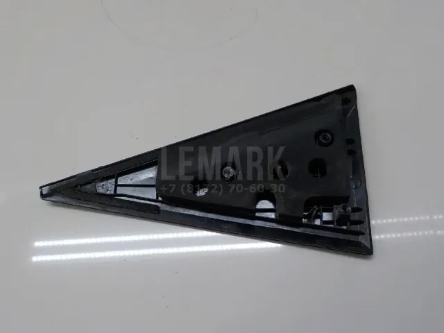 Накладка двери задней правой для  BMW X1 E84 2009-2015
