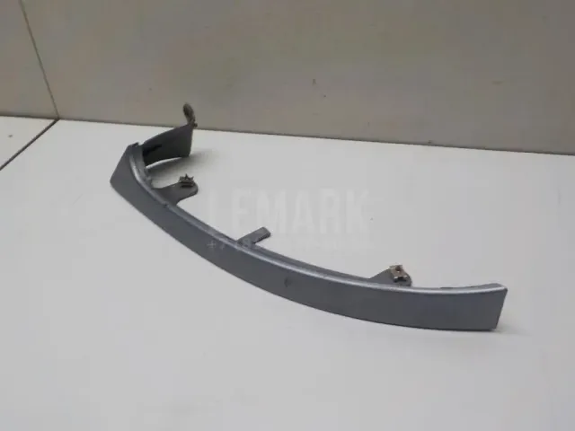 Планка под фару левая