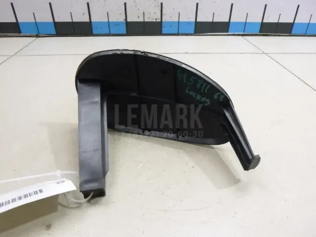 Заглушка бампера правая для  Ford Mondeo III 2000-2007