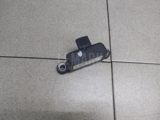 Датчик ускорения