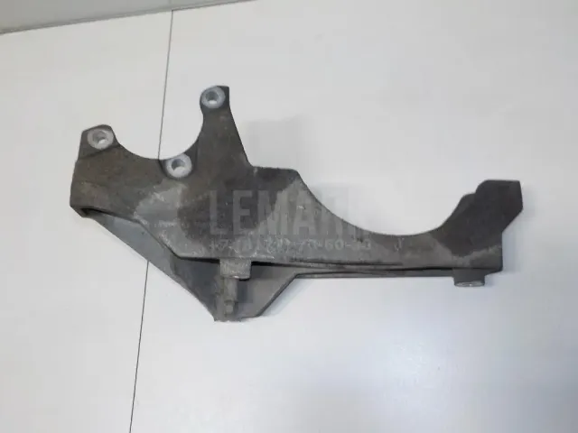 Кронштейн генератора для  Audi R8 2007-2015