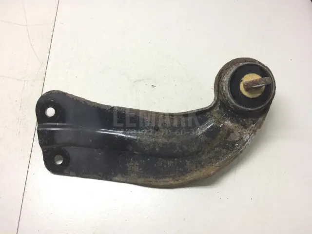 Рычаг задний продольный правый для  Honda Accord IV 1990-1993
