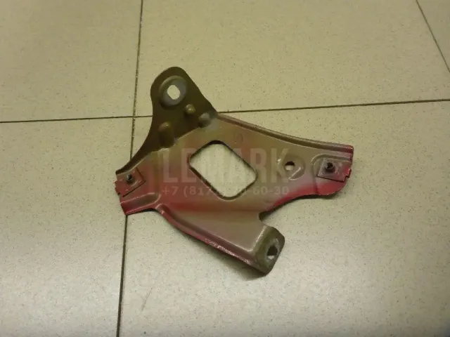 Кронштейн крепления крыла для  Chery Bonus (A13) 2011-2014