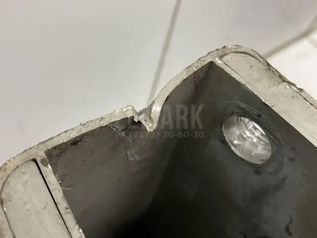 Усилитель переднего бампера