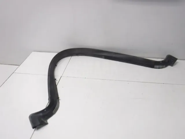Уплотнитель капота для  BMW X5 E53 2000-2007