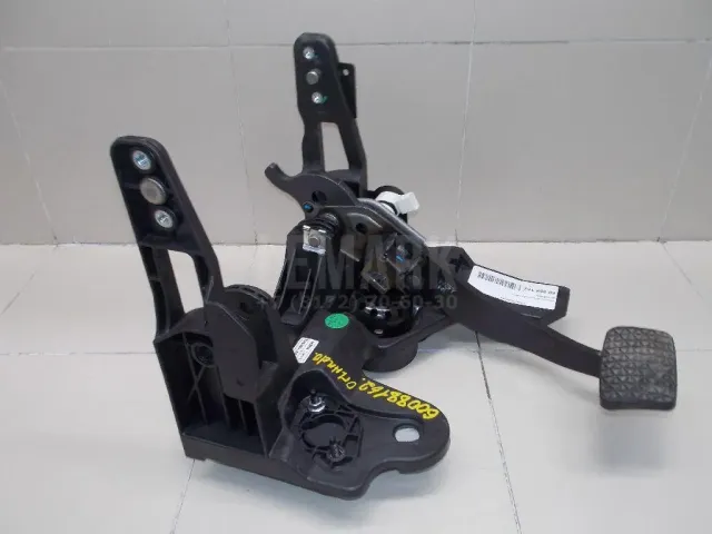 Блок педалей для  BMW 6-serie E63 2004-2009