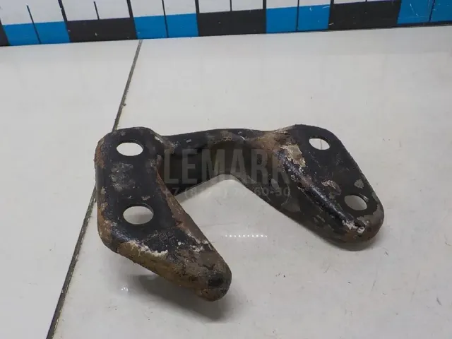 Кронштейн задней балки для  Ford Fusion 2002-2012