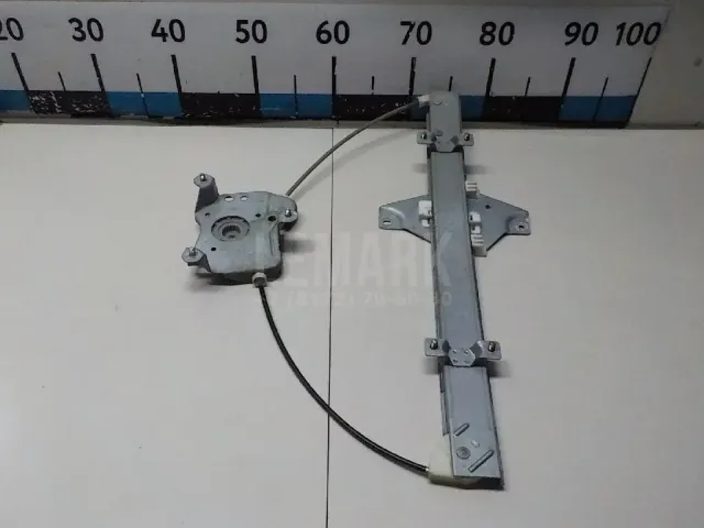 Стеклоподъемник электр. задний левый