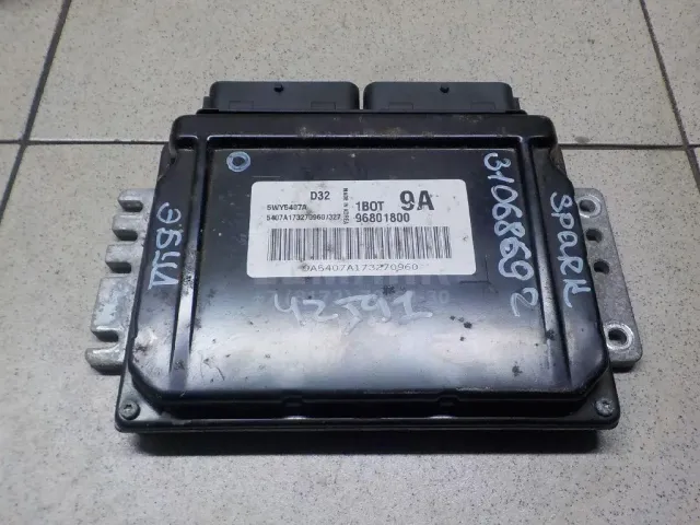 Блок управления двигателем для  Chevrolet Captiva (C100) 2006-2010