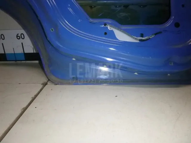 Дверь задняя левая