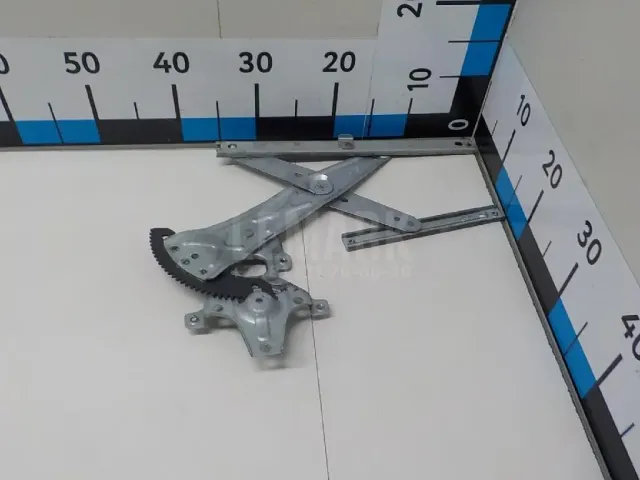 Стеклоподъемник электр. задний левый