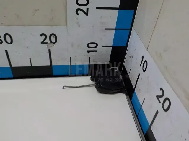 Активатор замка двери