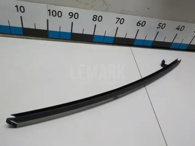 Направляющая стекла двери для  Geely Monjaro / Xingyue L (KX11) 2022