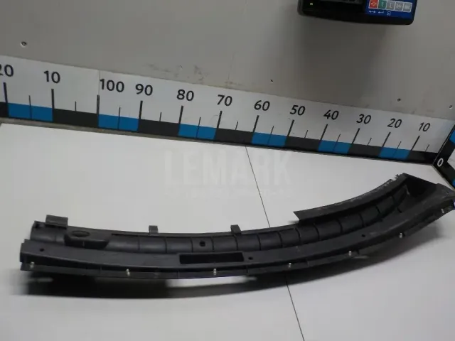 Решетка стеклооч. (планка под лобовое стекло) для  BMW i3 (I01) 2013-2022