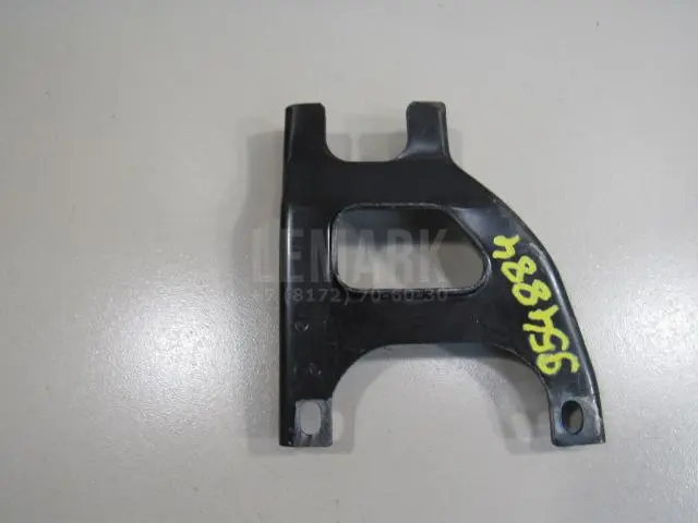 Кронштейн (сопут. товар) для  BMW 4-serie F32/F33/F82 2012-2020