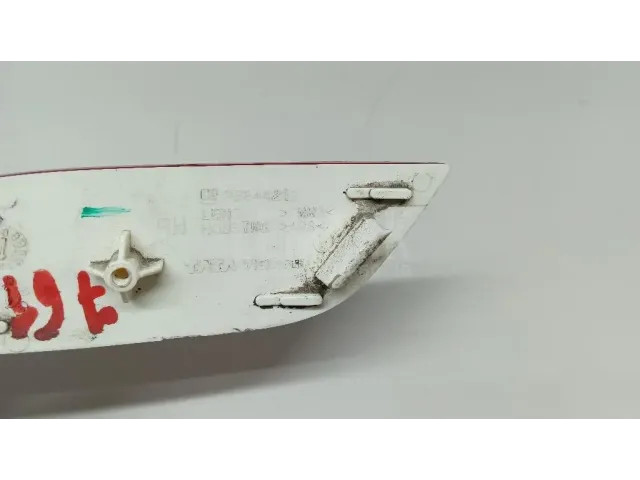 Отражатель в бампер задний правый для  Chery Amulet (A15) 2006-2012