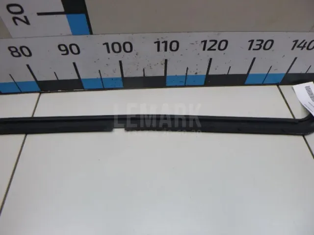 Уплотнитель капота для  Ford C-MAX 2003-2010