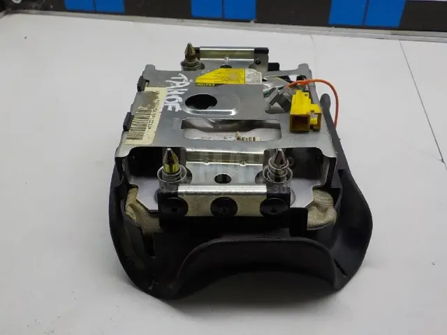Подушка безопасности в рулевое колесо для  BMW 5-serie G60/G61/G68 2023